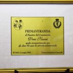 Premio conferito a Vera Nanni dall’Amministrazione Comunale di Budrio in occasione di Primaveranda 2003 (foto realizzata da Sergio Cardin).